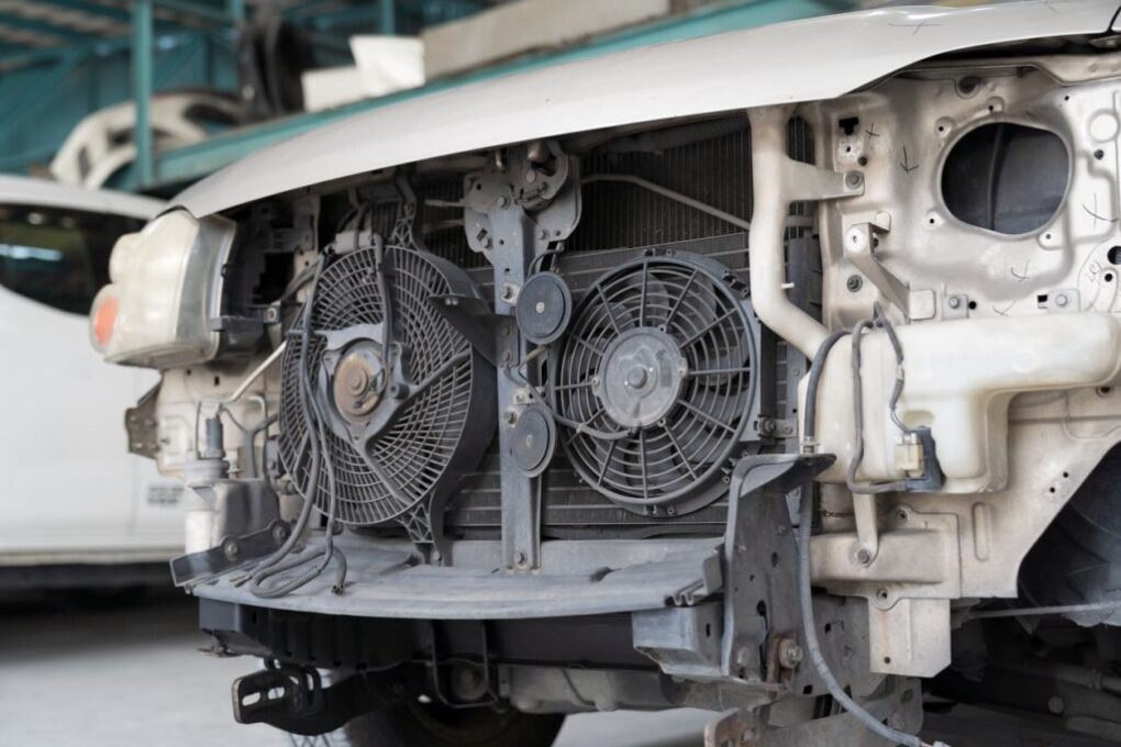 Vehicle transmission cooler installed in front of radiator